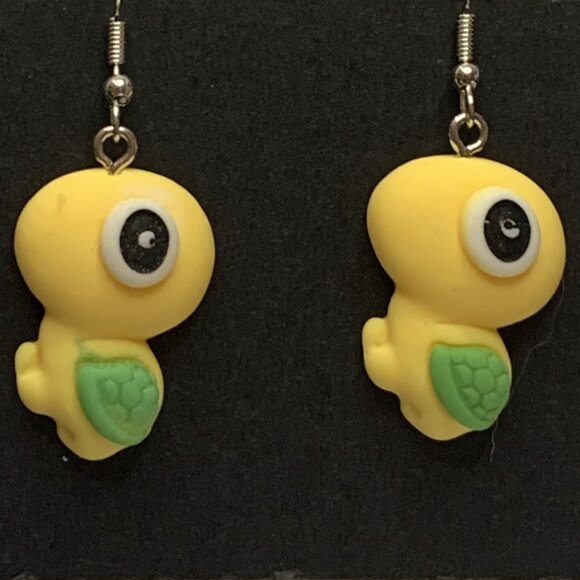 Turtle Earring, Silly Animal Earring, Gift, Nautical Earring, Turtle Jewelry - Picture 2 of 7